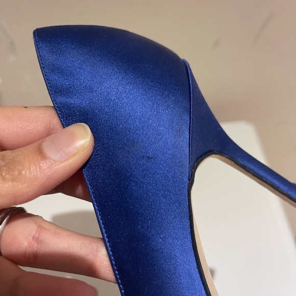 Manolo Blahnik Hangisi - Picture 5 of 11